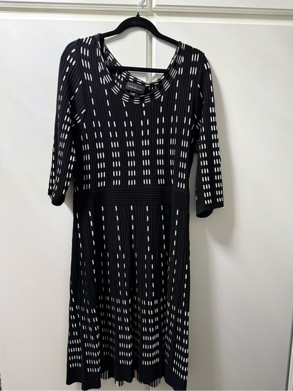 Lane Bryant Black & White Patterned Knit Fit-and-Flare Sweater Dress